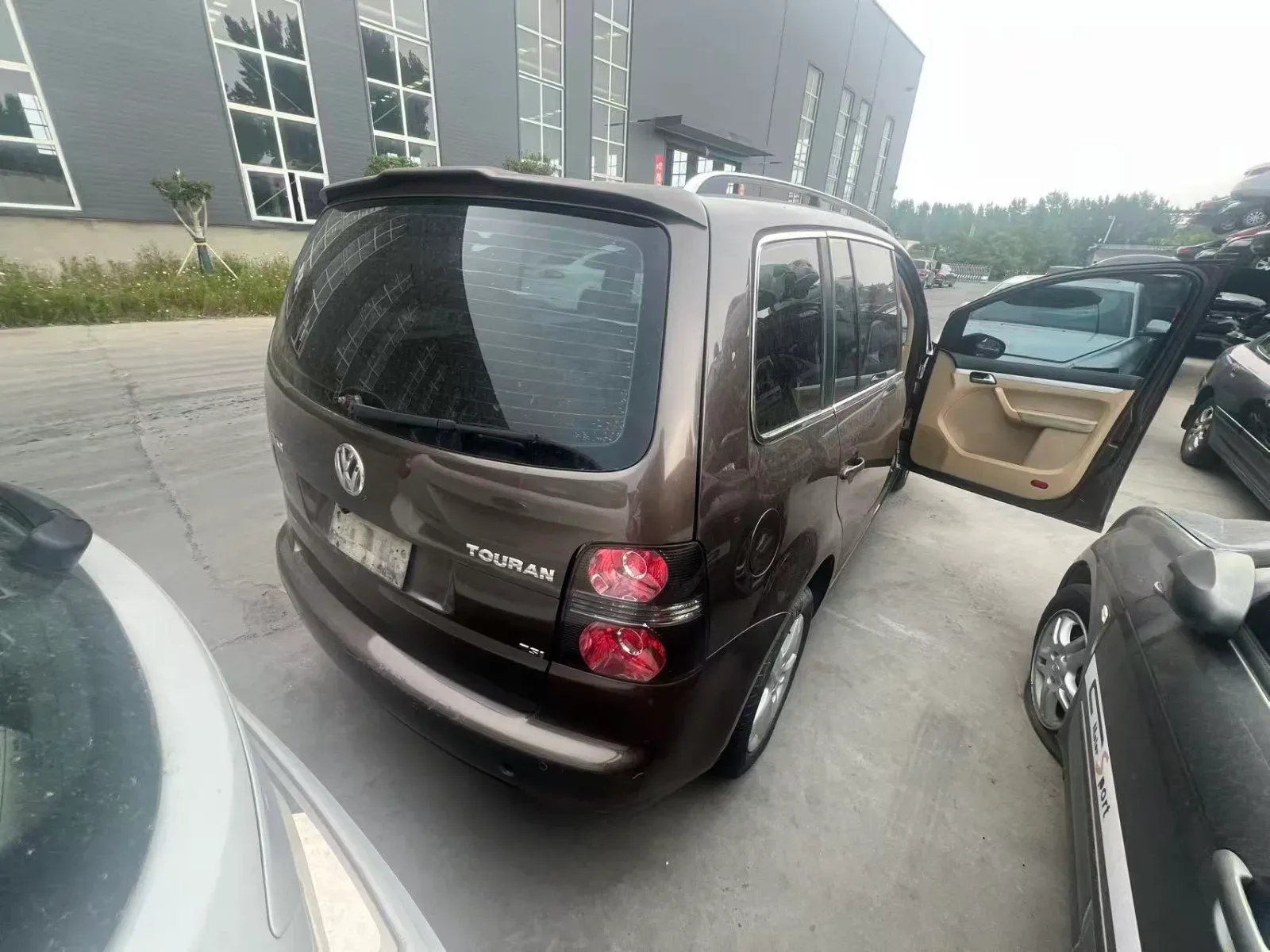 Vehicle Rear