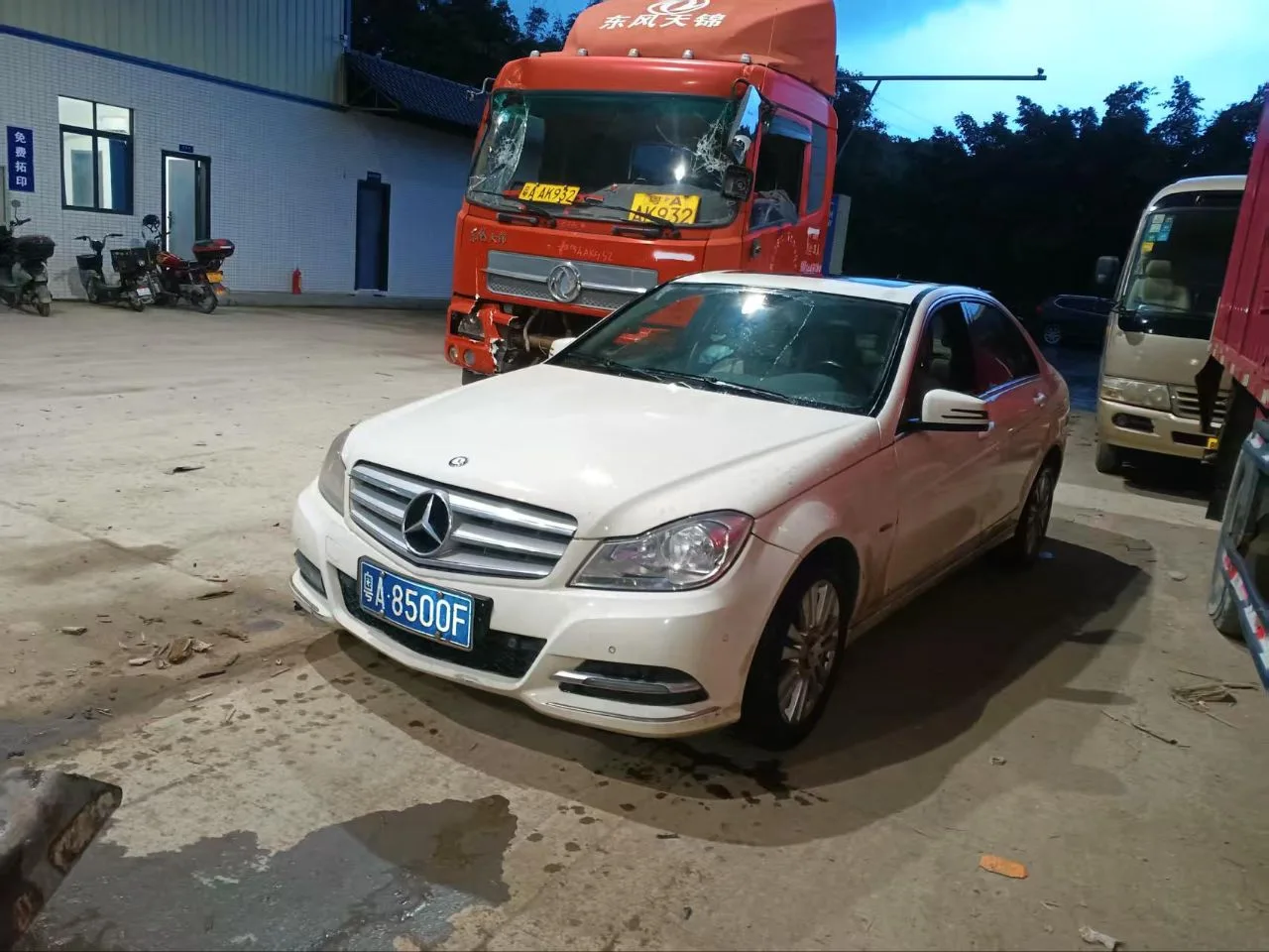 Photo 01