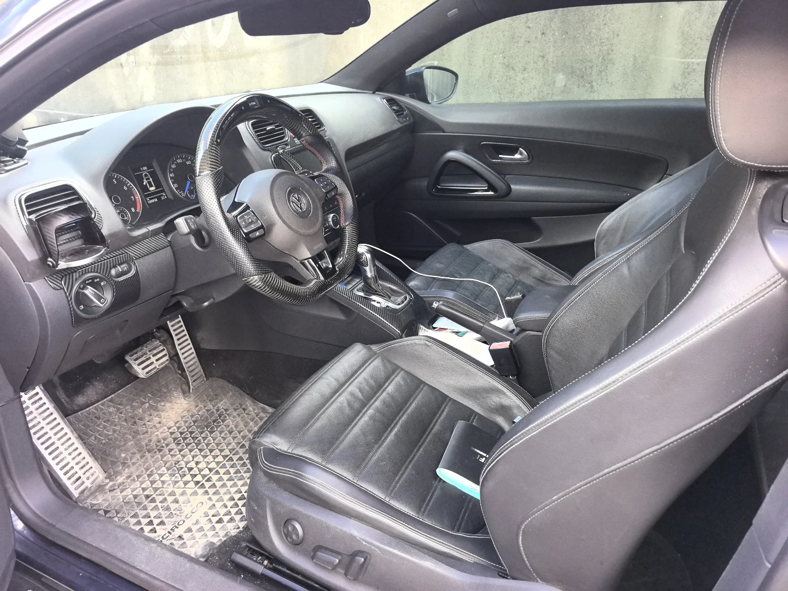 2011 Volkswagen Scirocco CDL 6DCT 2WD