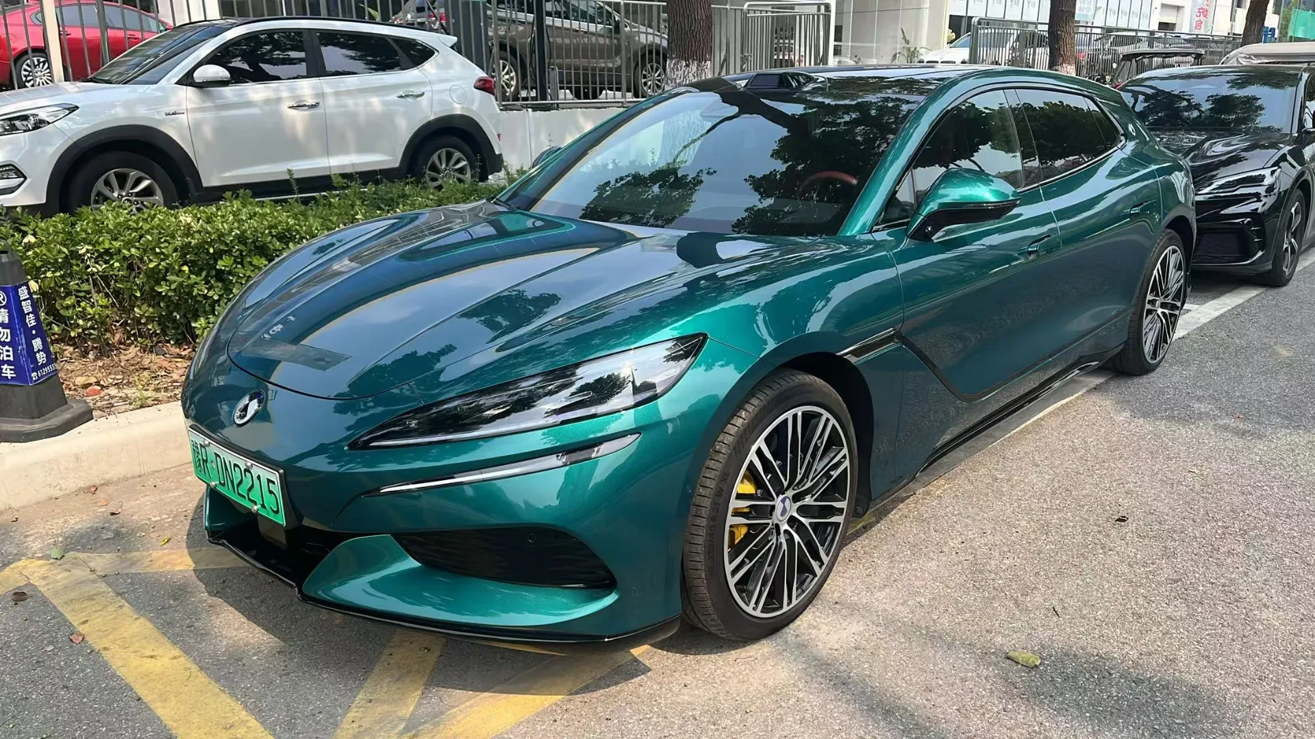 2026 Denza Z9GT