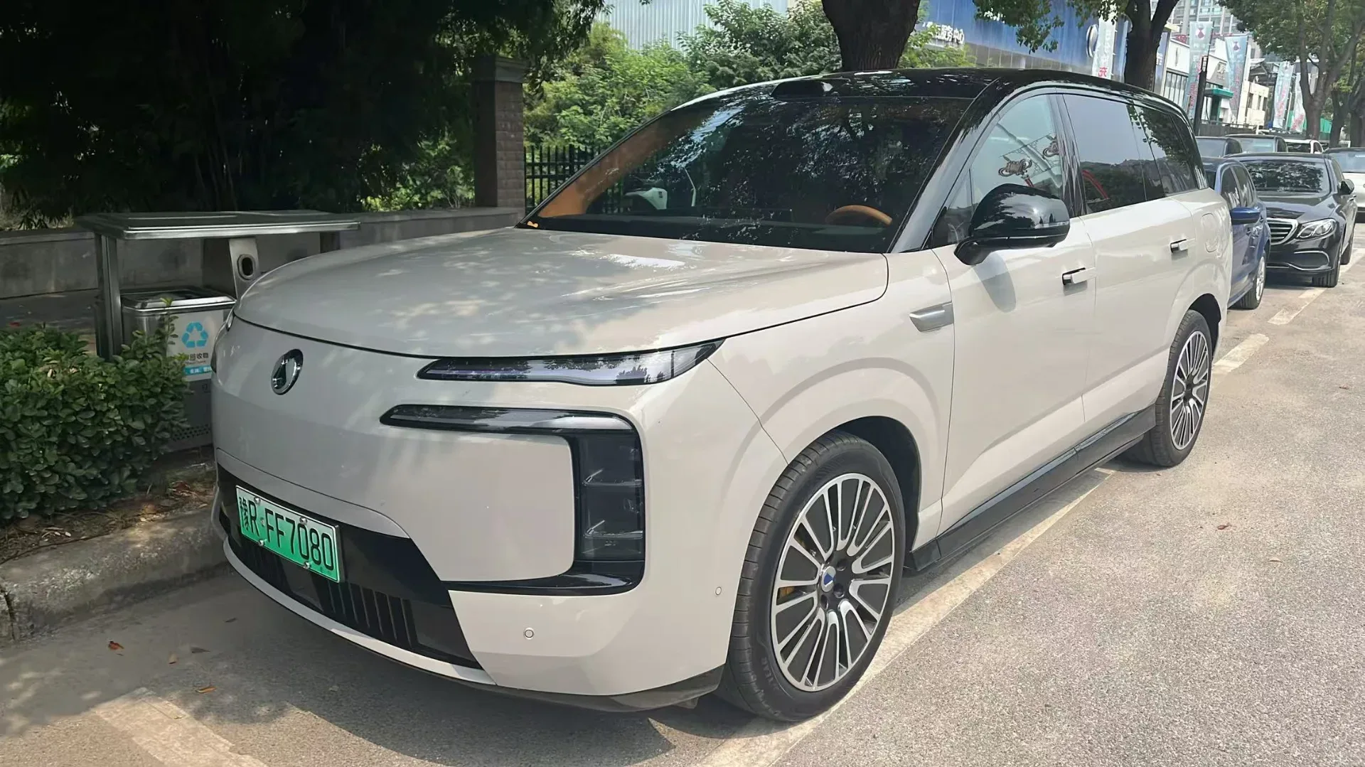 2026 Denza N8L
